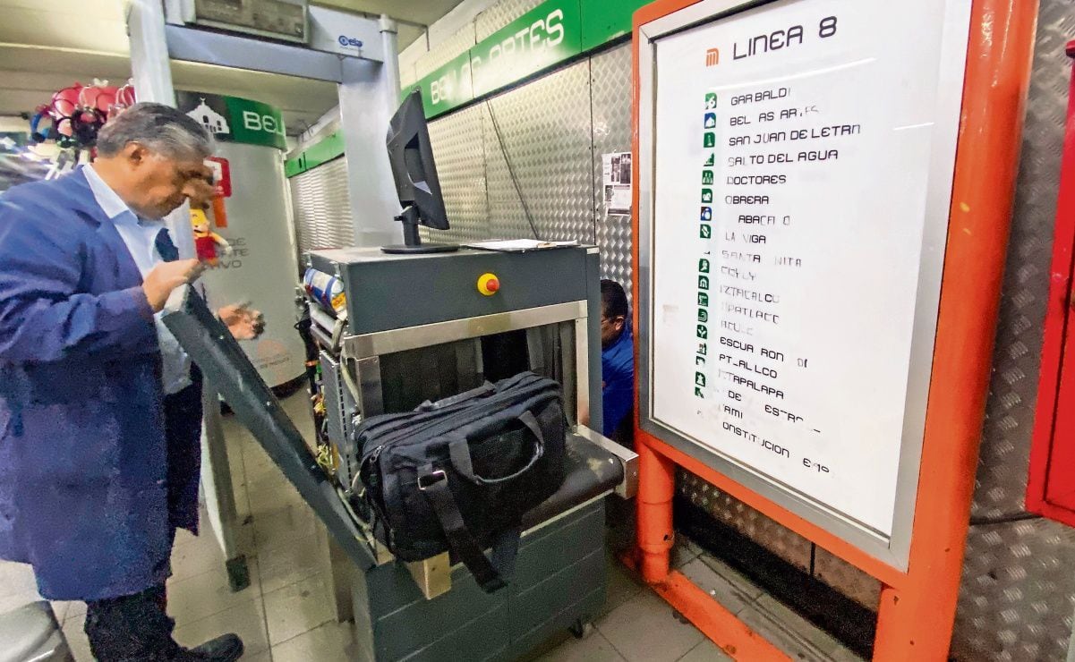 Asaltan joyería en Plaza Lindavista, en la GAM; delincuentes intentan escapar en el Metro, pero dos fueron detenidos