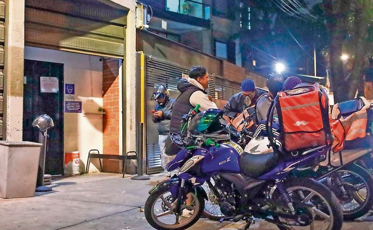 Pasan ocho días sin luz, incomunicados y con poca comida