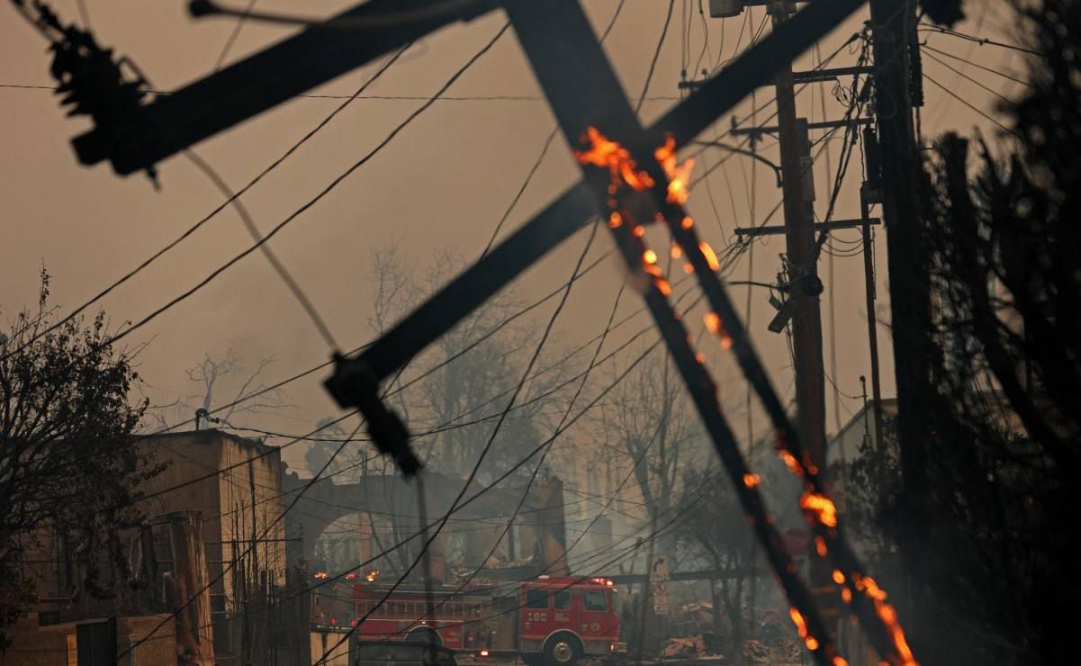 VIDEOS: “salvamos lo que pudimos. ¡Tenemos que irnos ya!“: incendios en California dejan estela de devastación