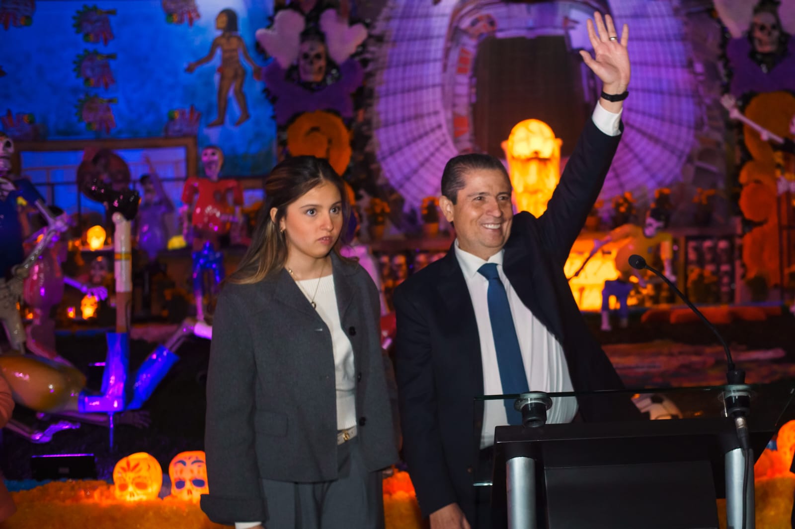 Alcaldesa de Apatzingán incurre en Apología del Delito al contratar a grupo musical de narcocorridos; Ayuntamiento será sancionado