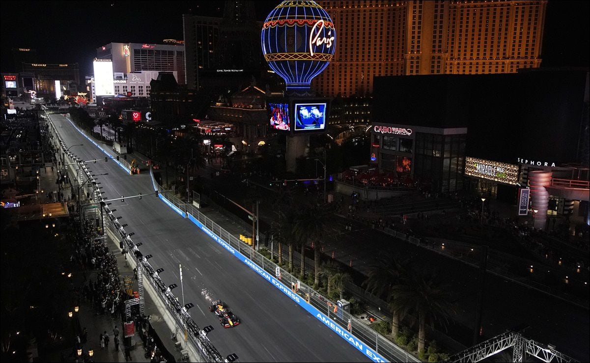 Max Versstappen, a amarrar su cuarto título de F1 en Las Vegas