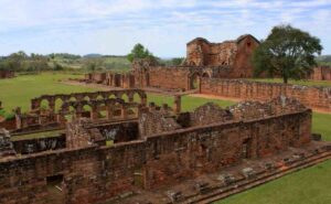 misiones que los jesuitas tenían en Paraguay