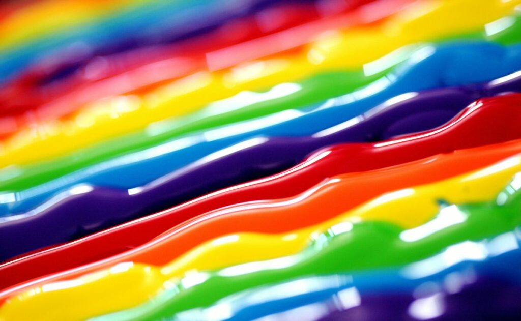 ¿Qué significan los colores del mes del orgullo LGBT+?