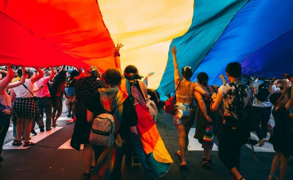 UNAM tendrá concierto, talleres y concurso drag por el mes del orgullo LGBT+