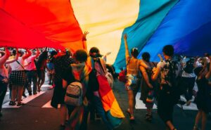 UNAM tendrá concierto, talleres y concurso drag por el mes del orgullo LGBT+