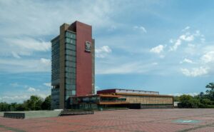 Detienen a dos alumnas de la Facultad de Filosofía por vender marihuana; esto sabemos