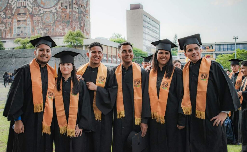 10 opciones para titularse en la Facultad de Ingeniería de la UNAM