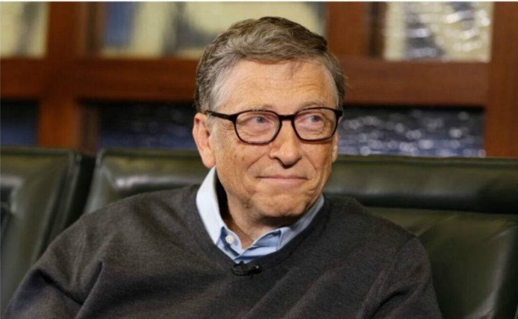 Bill Gates revela a los jóvenes cuál es la inversión más importante para el éxito